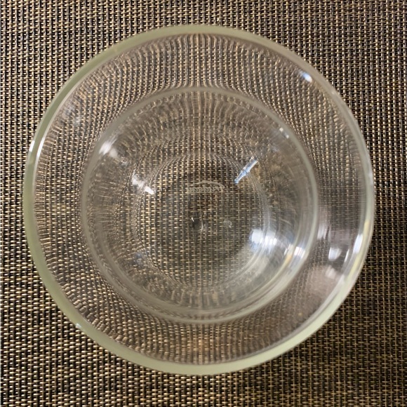 Trudeau Glass Cup with Tea Leaf Fuser Lid. Unique Beaker Design. Never been used - Picture 5 of 6